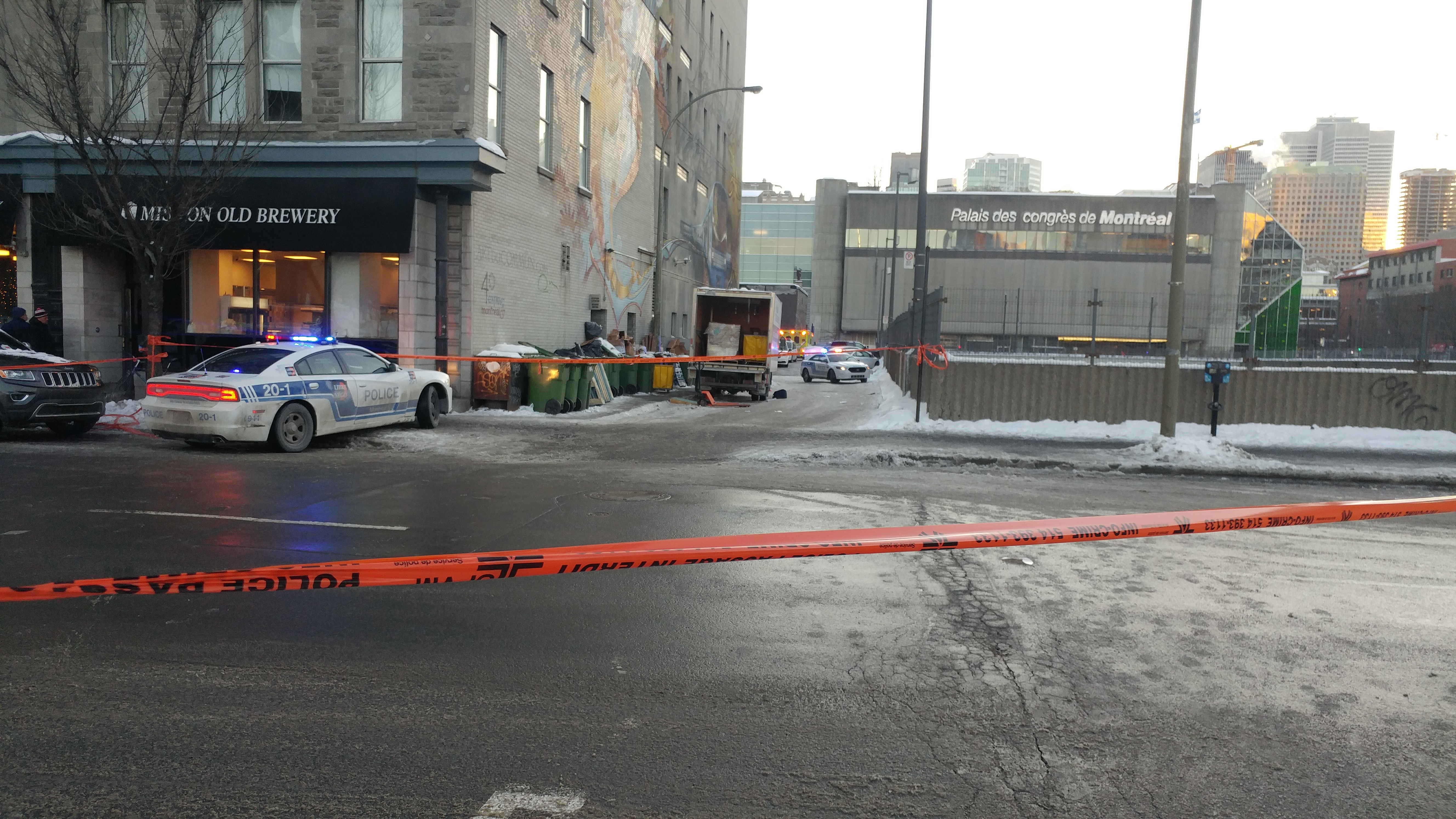 Armed man shot and killed by Montreal police - Montreal | Globalnews.ca