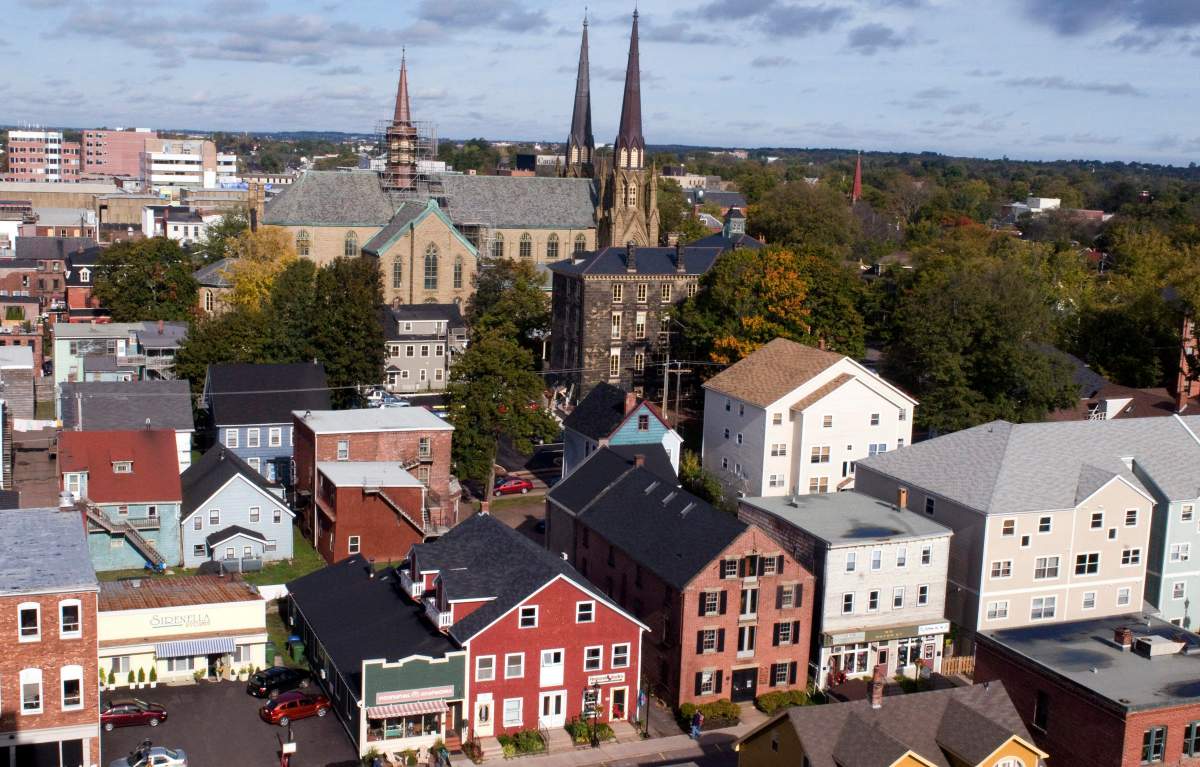 The Roman Catholic Saint Dunstan’s Basilica dominates the Charlottetown, P.E.I. skyline from this vantage point on the historic city’s waterfront. The waterfront is where the Fathers of Confederation landed for the 1864 Charlottetown Conference. The area is now home to crafts shops, boutiques and restaurants.