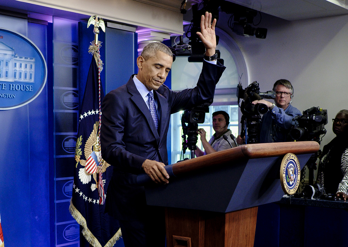 Barack Obama gently chides Donald Trump in final White House press ...