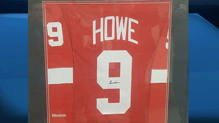 An autographed Gordie Howe jersey that was to be raffled off as part of a fundraiser for the arena in Asquith, Sask., has been stolen.