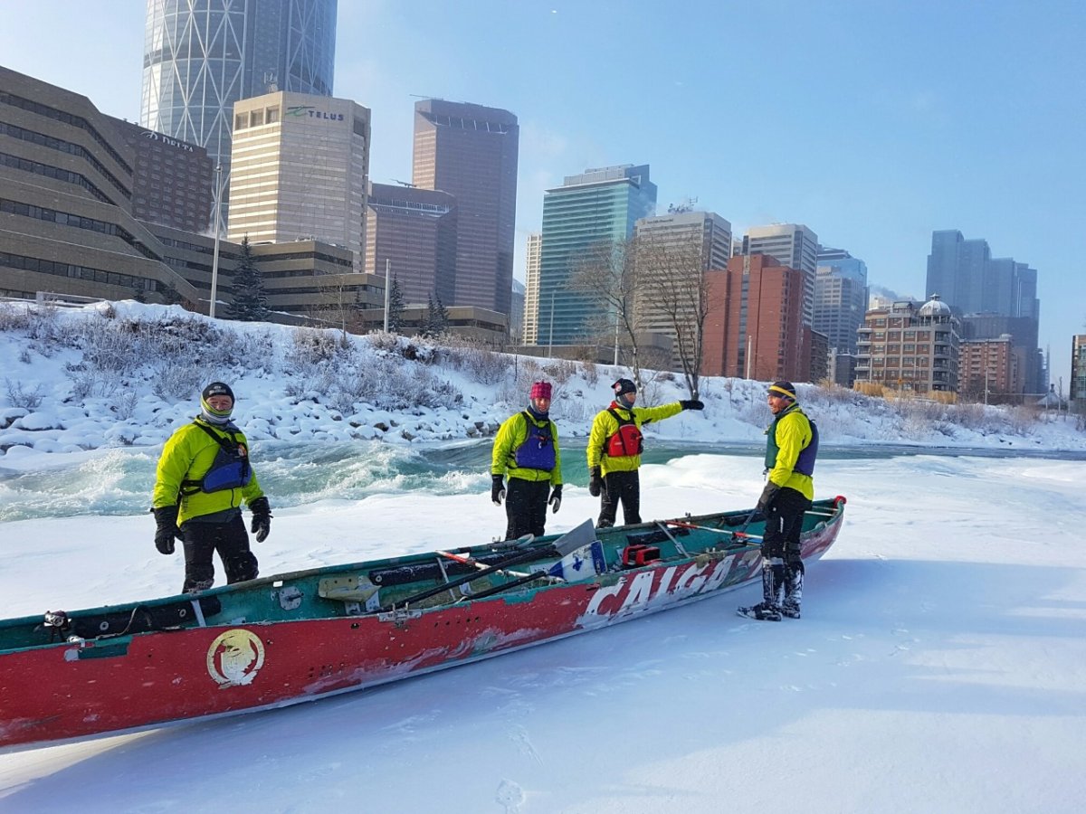 Calgary ice canoe team plunges into training on the Bow River