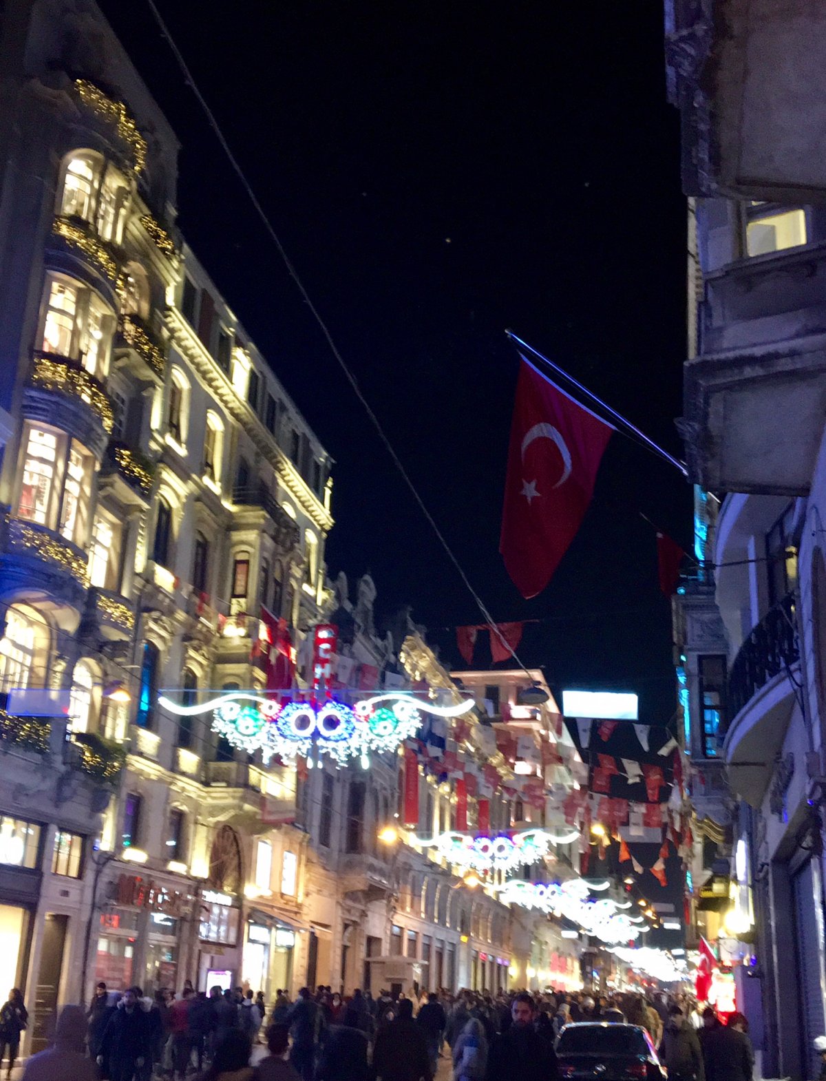 Istanbul just hours before the new year's day nightclub attack.