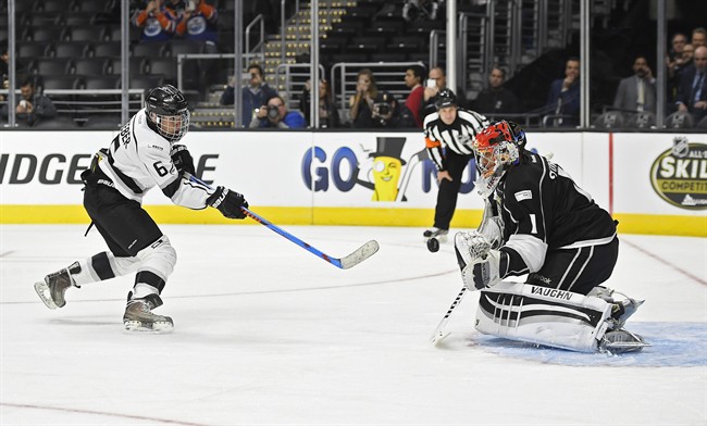 Justin Bieber crushed against boards during NHL All-Star Celebrity