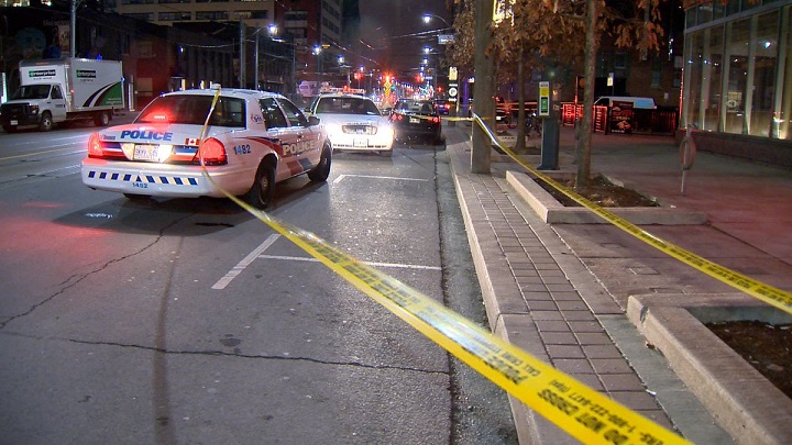 Toronto Police investigating a shooting in downtown Toronto that left a man in his 20s wounded early Saturday.