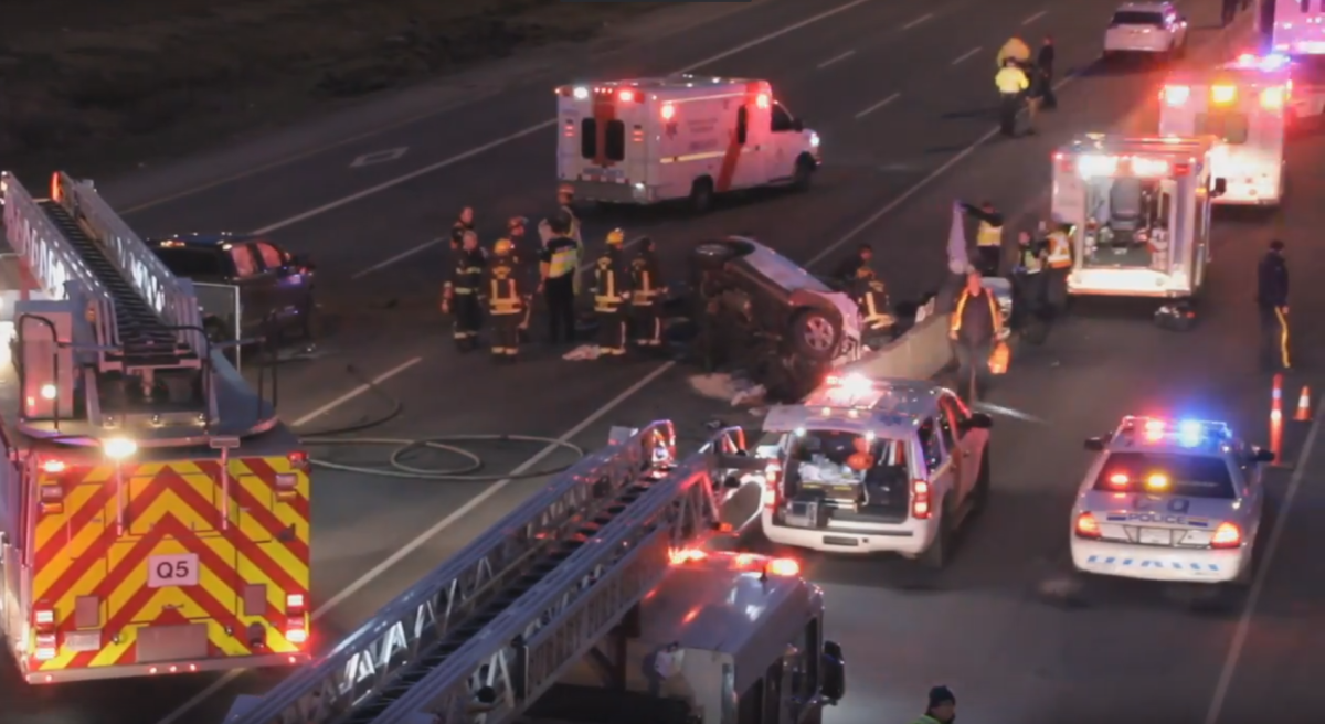 One dead in multi-vehicle accident that shut down Highway 1 in Surrey - image