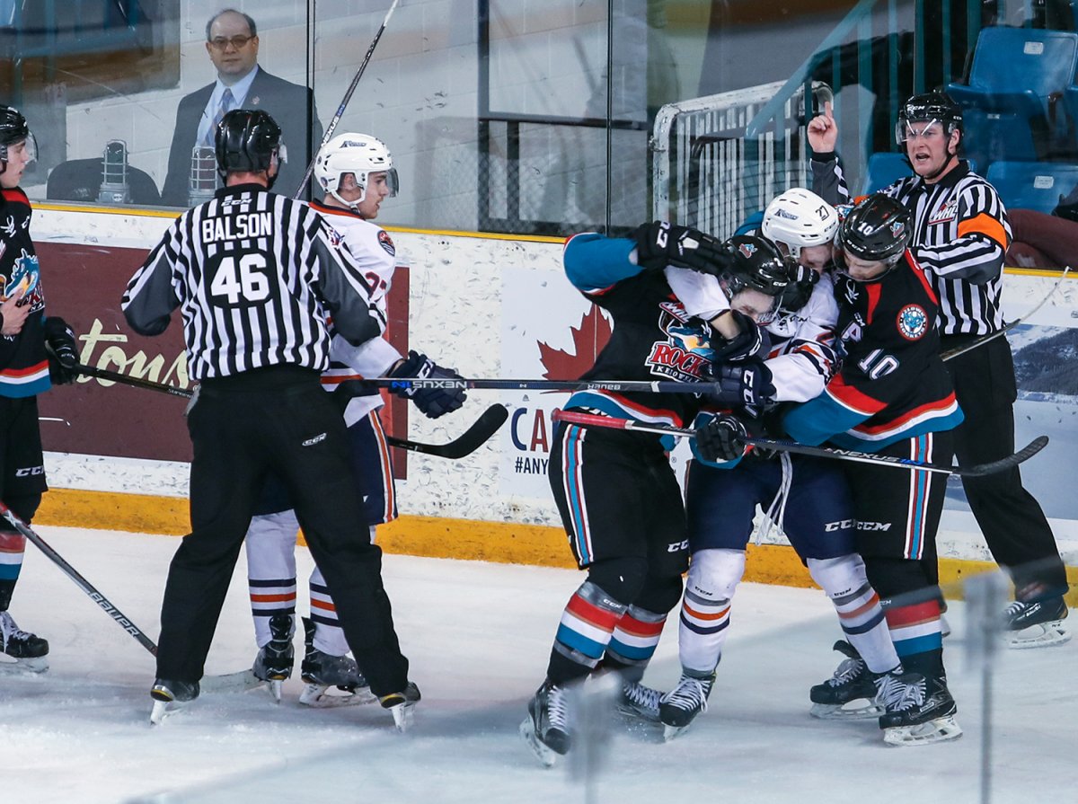 The Kamloops Blazers hand goose egg to Rockets - image