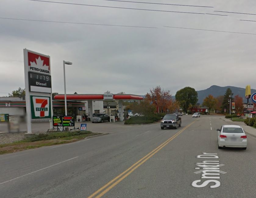 Armstrong 7-11 robbery suspects cuffed - image