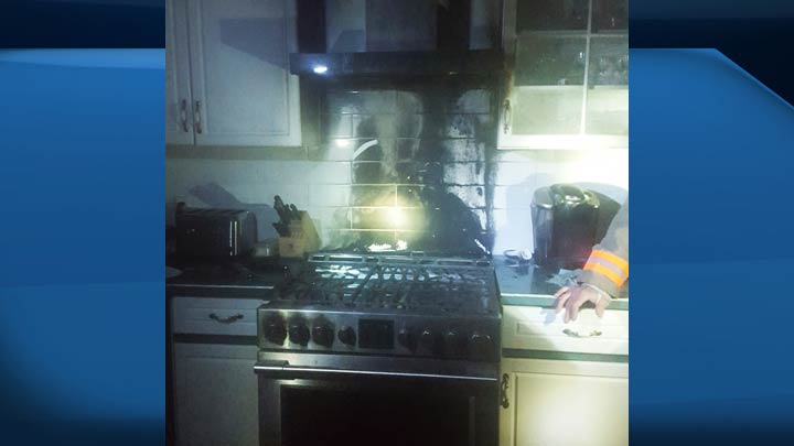 The Saskatoon Fire Department extinguished a kitchen fire on Friday evening at a home in the Avalon neighbourhood.