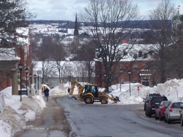 UNB Fredericton snow clean-up