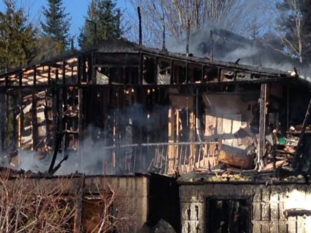 Fire destroys New Maryland, N.B. home, damages two others | Globalnews.ca