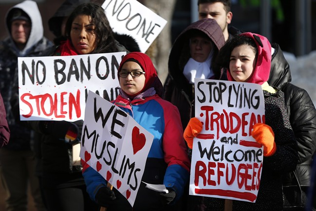 Winnipeg protesters want sanctuary city for undocumented migrants - image