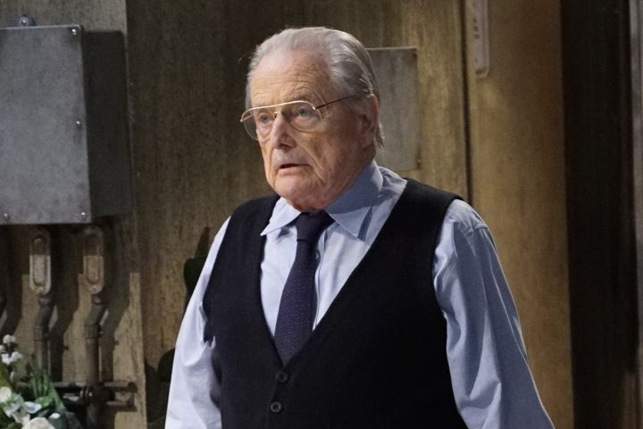 ‘Boy Meets World’ star William Daniels writes memoir, reveals: ‘I was an abused child’ - image