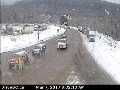 Five vehicle crash closes Trans Canada near Revelstoke - image