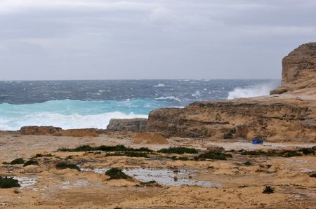 Malta’s iconic Azure Window, featured in ‘Game of Thrones,’ collapses ...