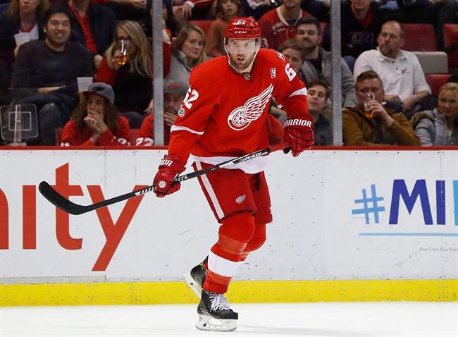 Canucks sign Thomas Vanek to one-year deal - image