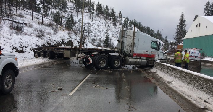 UPDATE – Traffic flowing in both directions at Highway 97 crash scene ...