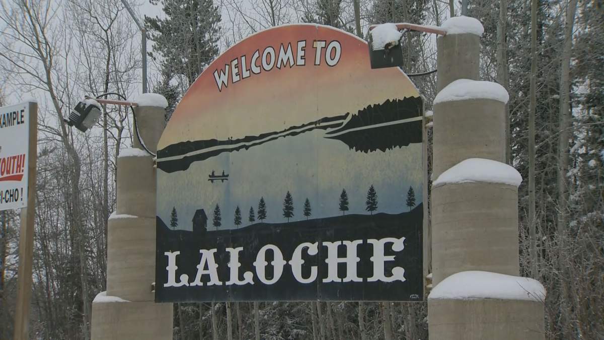 The Saskatchewan government commits to complete an all-weather road from La Loche to Fort McMurray with construction expected to be complete by the end of 2023.