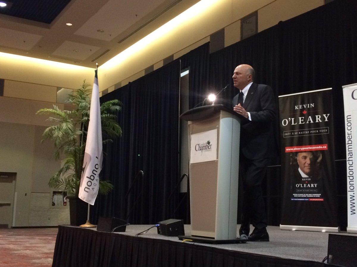 Kevin O'Leary addresses crowd of more than 400 at London Convention Centre.