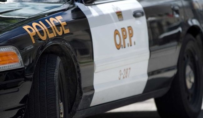 1 загинал, 5 ранени при катастрофа на три автомобила в окръг Пърт, Онтарио.