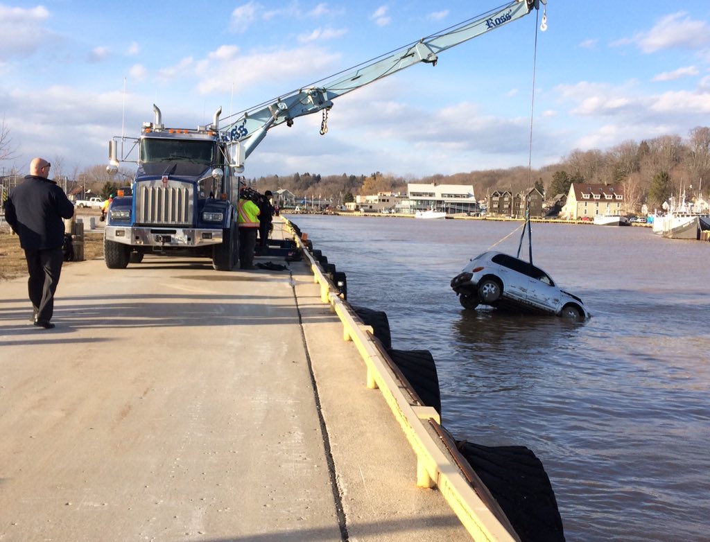 Body and car pulled from Port Stanley Harbour - image