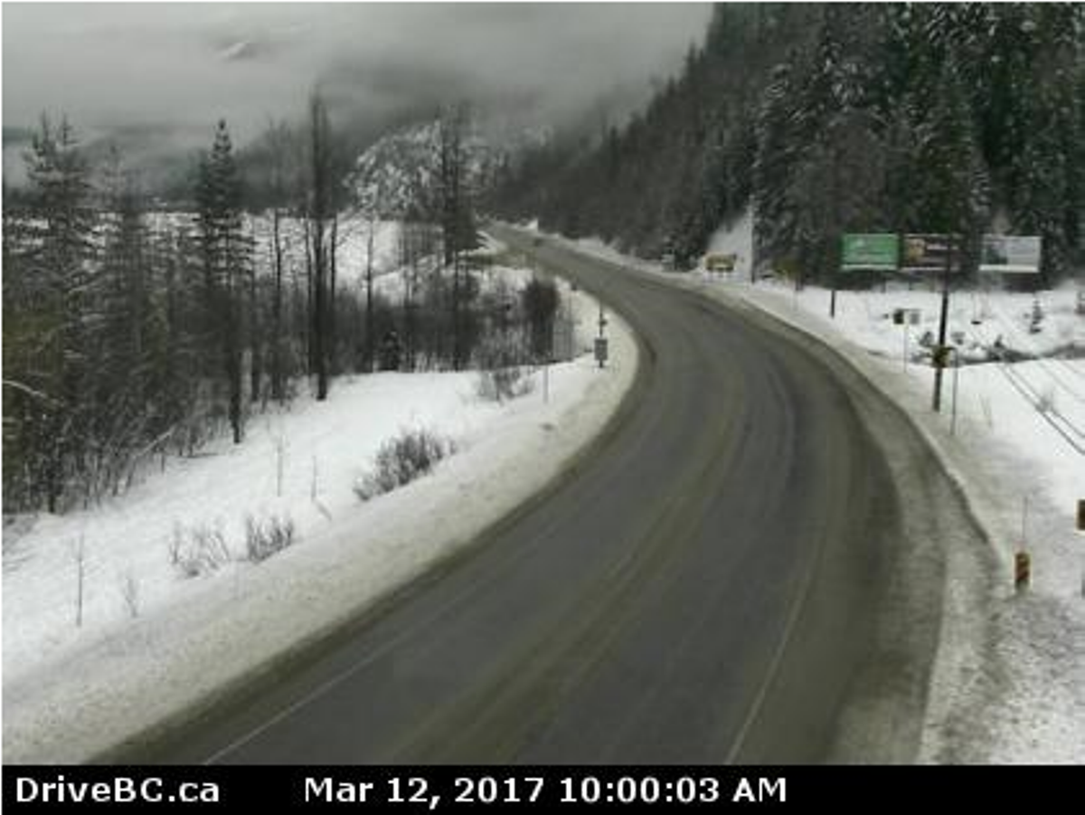 Highway 1 closed near Revelstoke for avalanche control - image