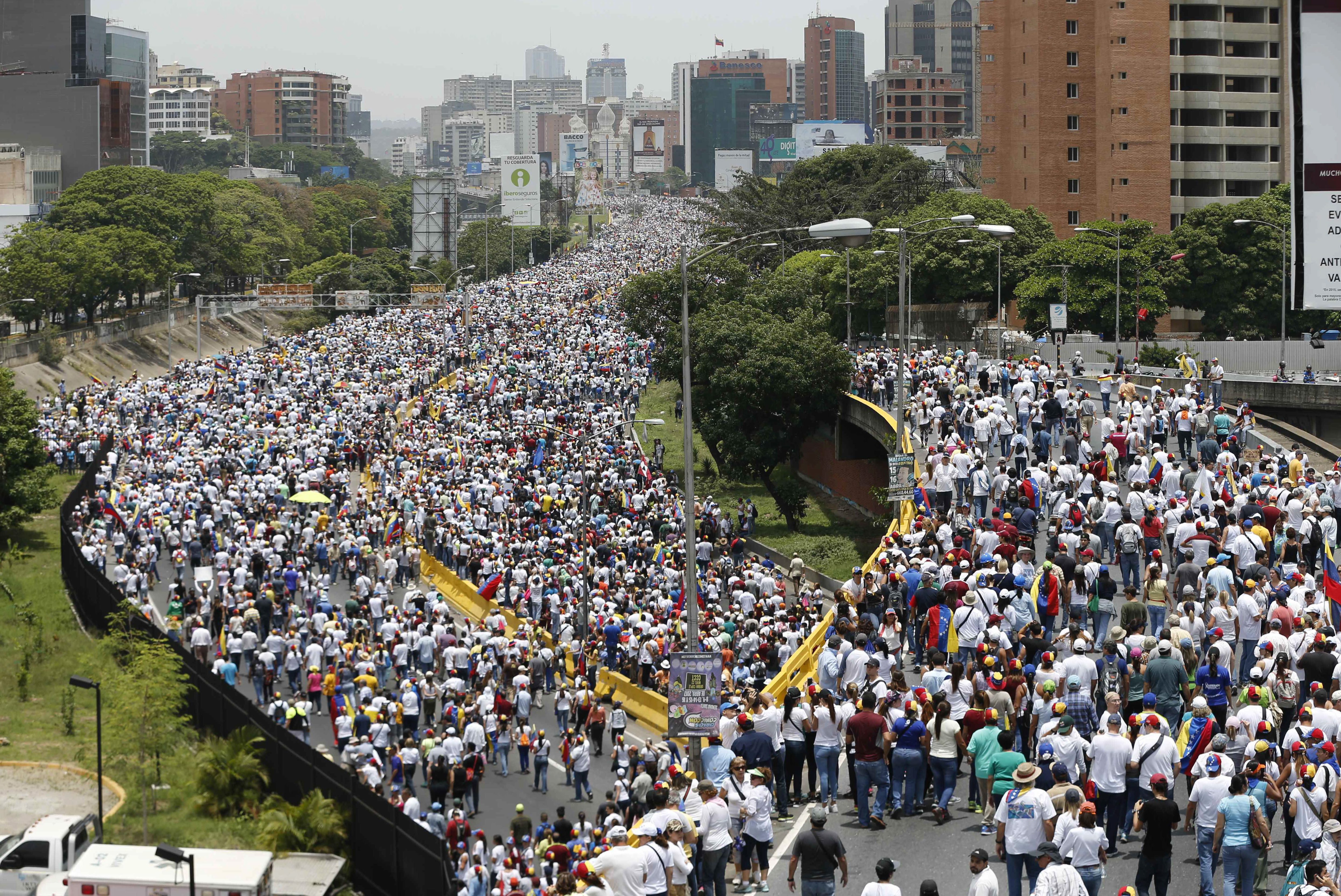 2 Killed In Violent, Massive Anti-government Marches In Venezuela ...