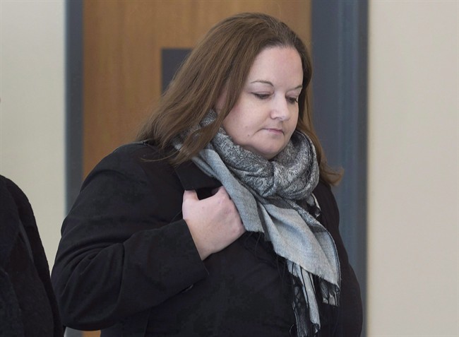 Doctor accused of prescribing 50,000 opioid pills to one patient allowed to practise again - image