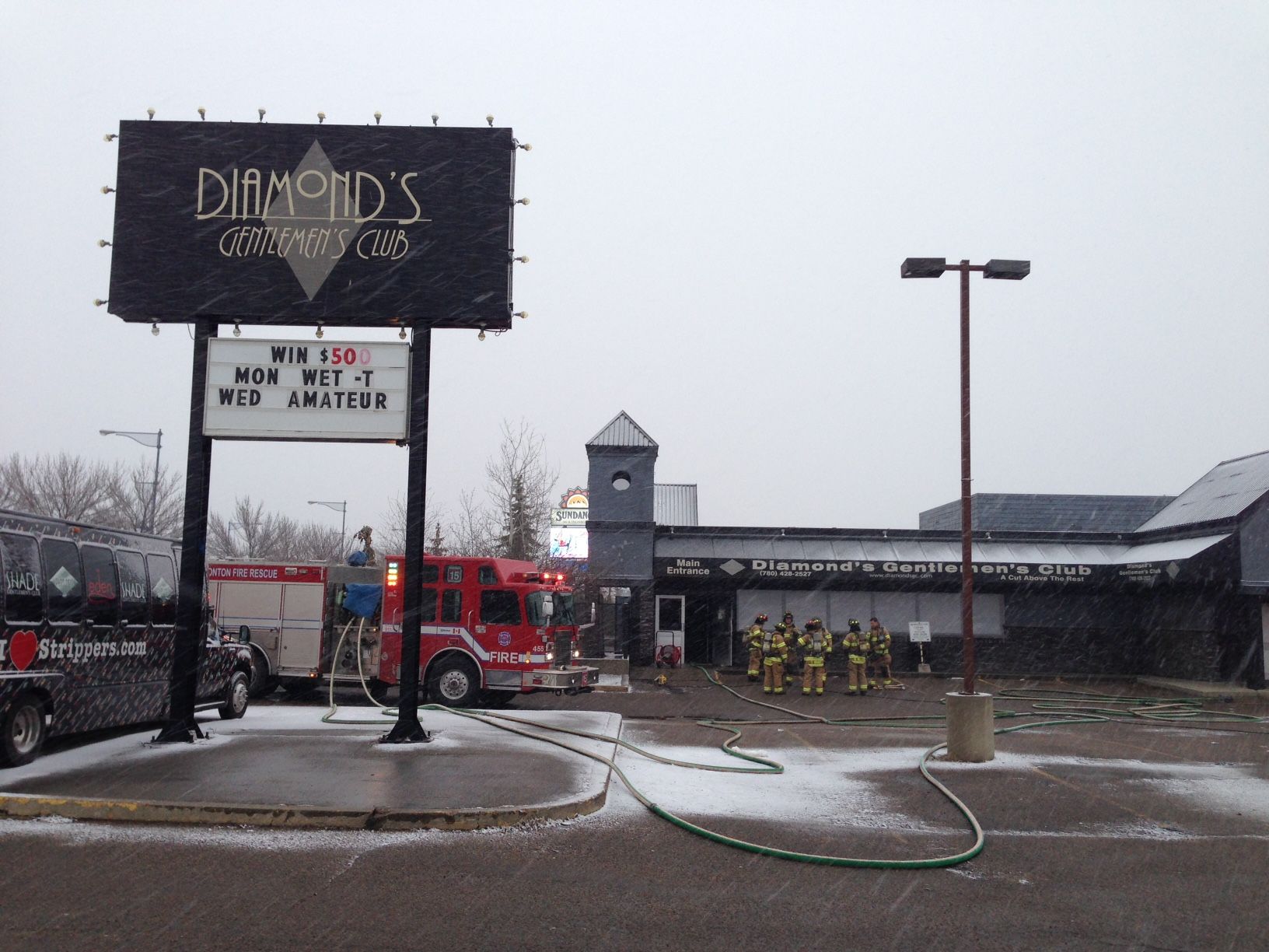 Police investigate Edmonton strip club fire - Edmonton | Globalnews.ca