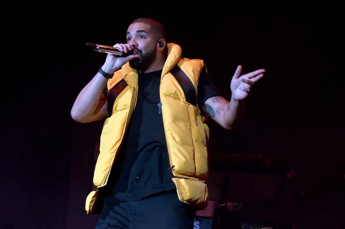 Drake performs on the Coachella Stage during day 2 of the Coachella Valley Music And Arts Festival (Weekend 1) at the Empire Polo Club on April 15, 2017 in Indio, California.
