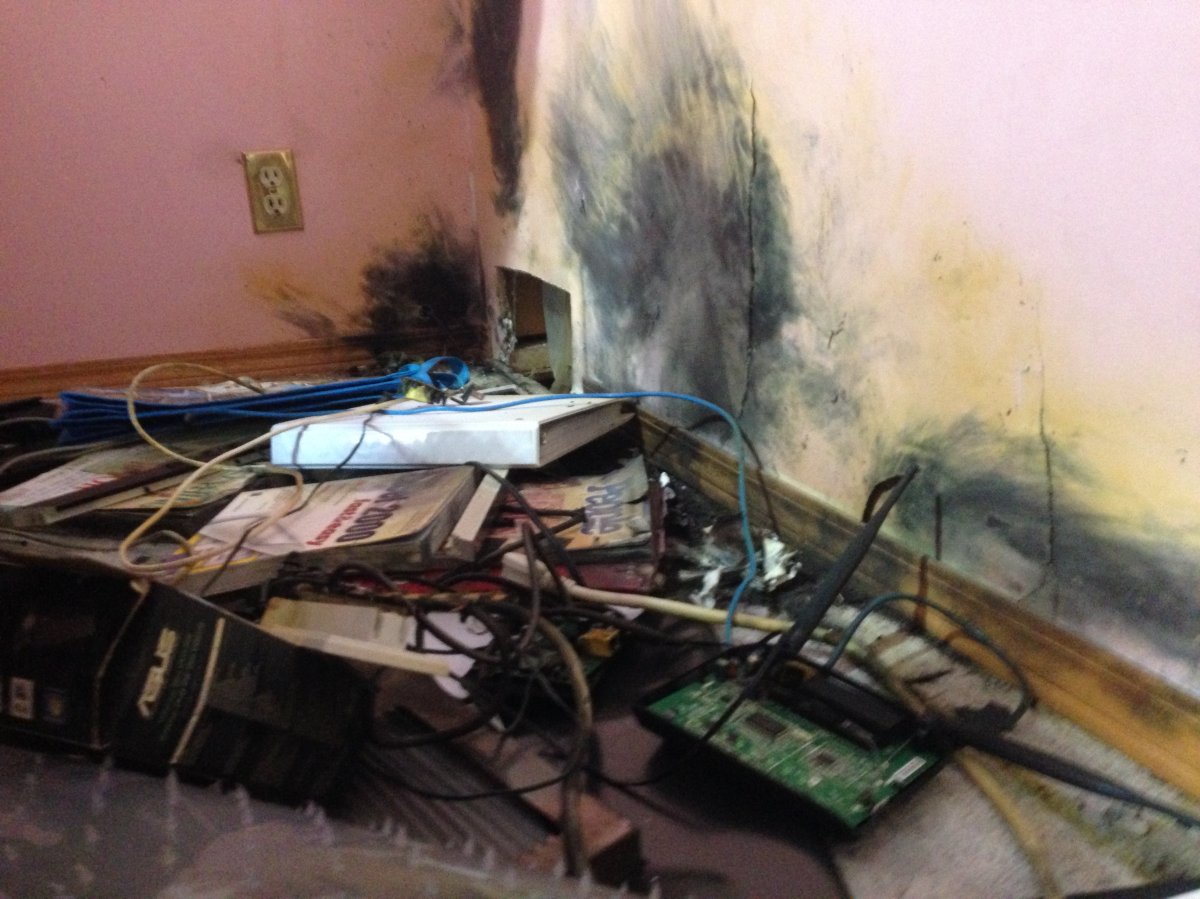 Lightning strikes Manitoba home, destroys electronics Winnipeg