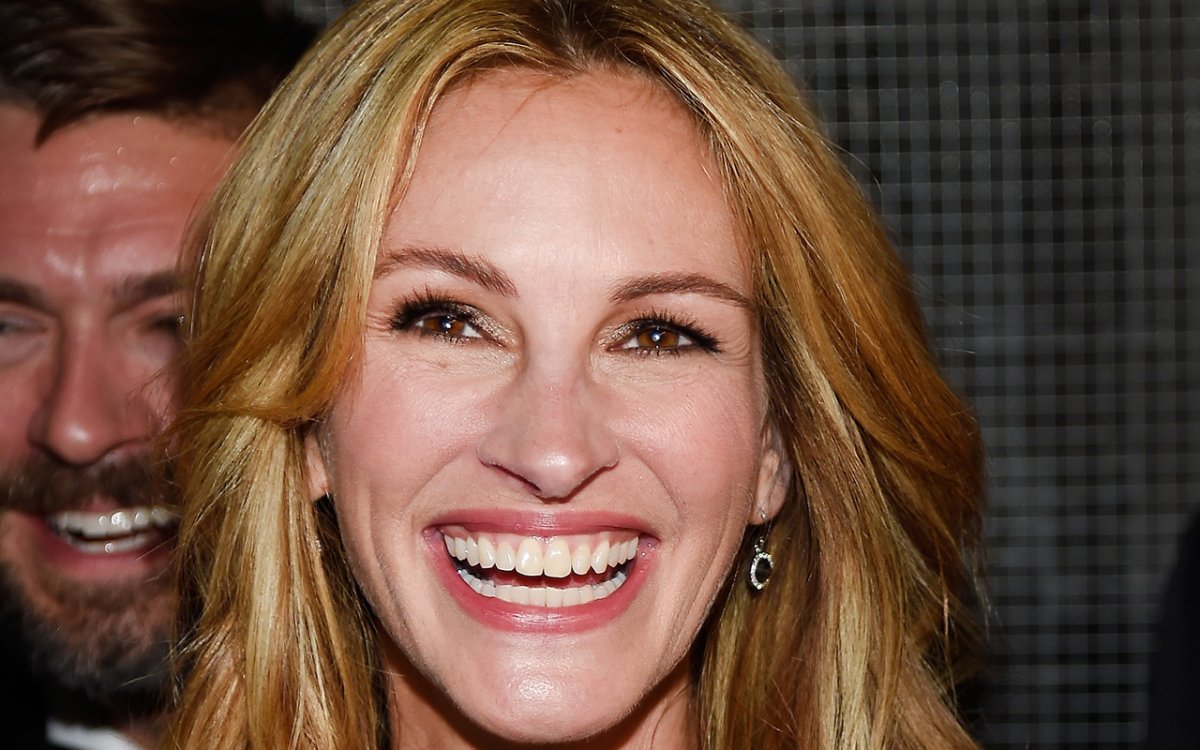 Actress Julia Roberts attends Spike TV's 10th Annual Guys Choice Awards at Sony Pictures Studios on June 4, 2016 in Culver City, California. 