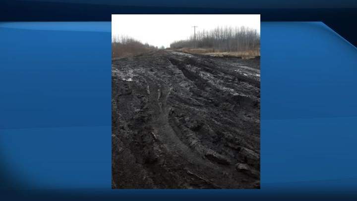 The Paul First Nation – located about 70 kilometres west of Alberta\’s capital – confirmed a local state of emergency was declared on April 19, 2017 because flooded roads have made it nearly impossible for residents to access clean water or for emergency vehicles and school buses to get through.