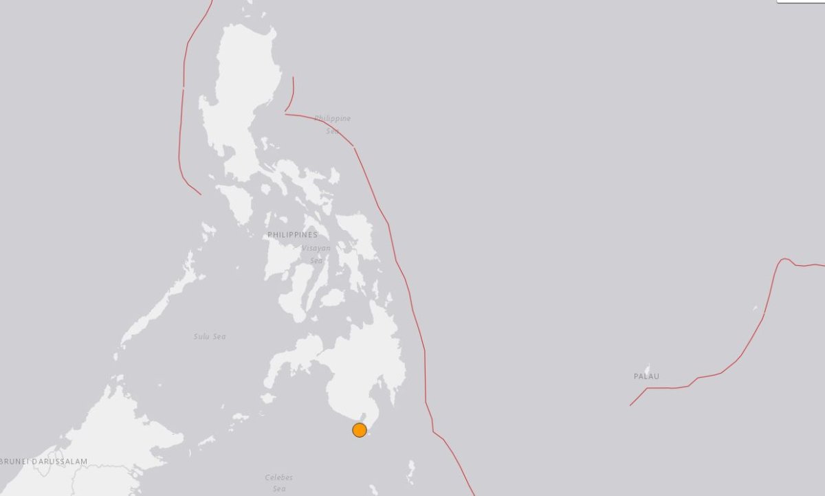 7.2 magnitude earthquake hits off the coast of Philippines - image