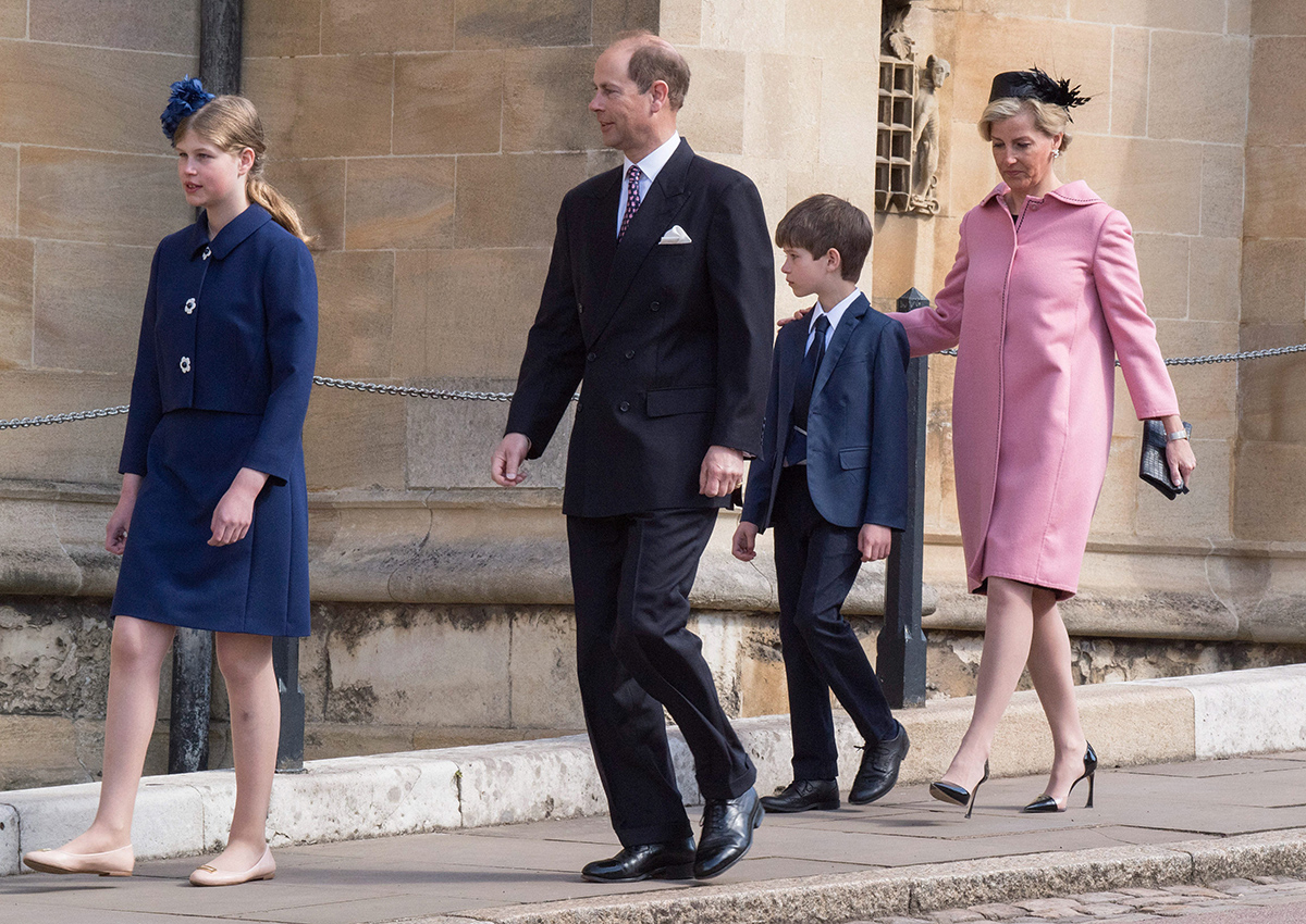 Prince William, Kate join Queen Elizabeth II for Easter service ...