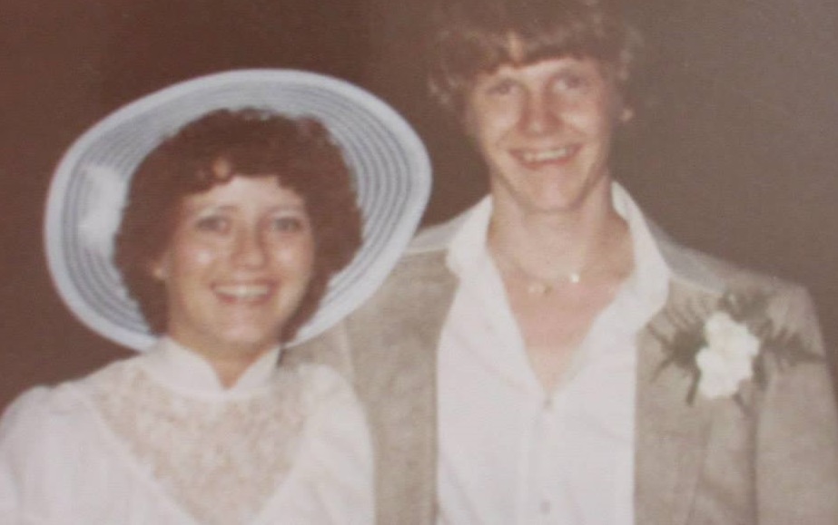 Stuart & Michelle Poteri met at Centennial Arena in 1980. They married in 1983 and now run the rink.