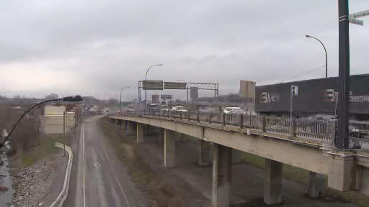 Montreal hires ‘traffic czar’ to fix the city’s transit woes - image