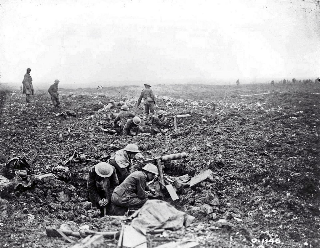 Canadian machine gunners at Vimy Ridge during the First World War, April 1917.
