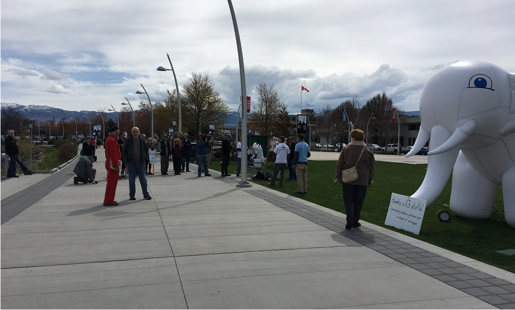 Protesters make stop in Kelowna for the Great White Elephant Rally - image