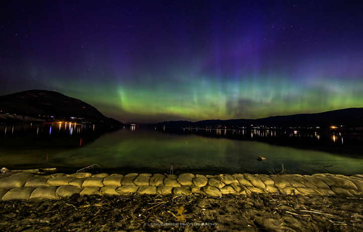 PHOTOS: Northern Lights make rare appearance in Metro Vancouver skies ...