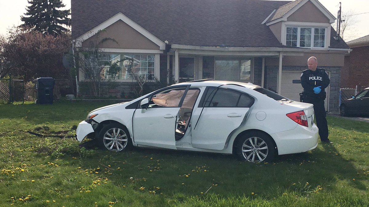Witnesses say gunfire was exchanged before a vehicle ended up crashing near Warden and Lawrence.