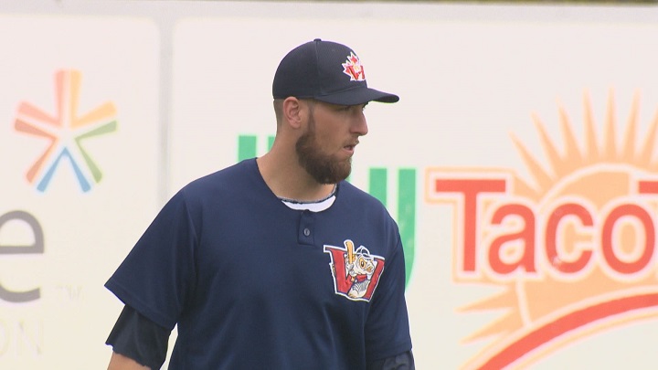 goldeyes hat