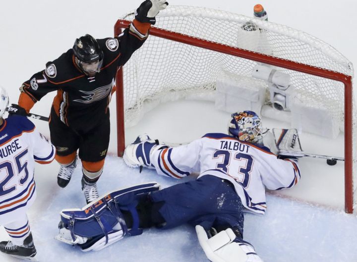 Ducks lose 7th straight as Oilers clinch a playoff berth – Orange