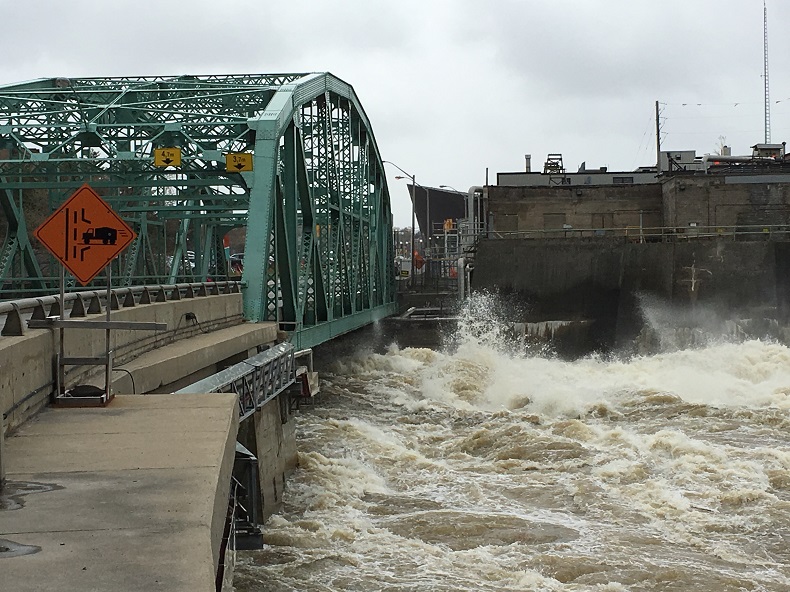 A view of the Ottawa River between Gatineau and Ottawa on Monday, May 8, 2017.
