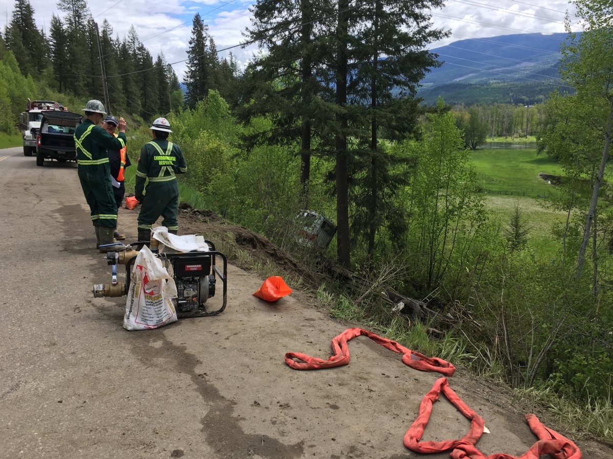 Armstrong Co-op cleaning up large spill after truck crash near Enderby - image