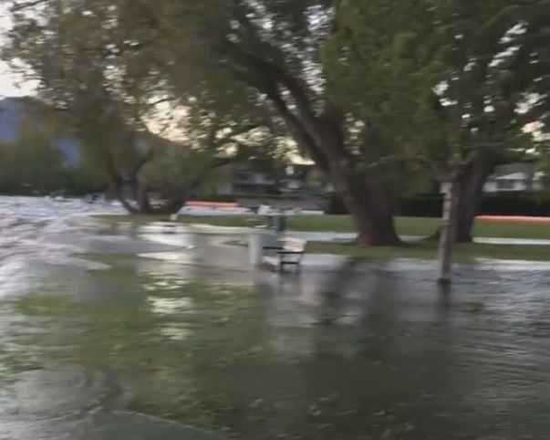 Kinsman Park in Kelowna begins to flood as storm surge comes in.