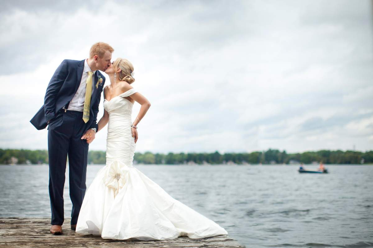 Andrew Bremner and Lynzie Kent, an Event Planner and Designer at Love By Lynzie, got married on Labour Day weekend in Muskoka to take advantage of the extra day off and provide family from Australia with a more unique “Canadian experience.”