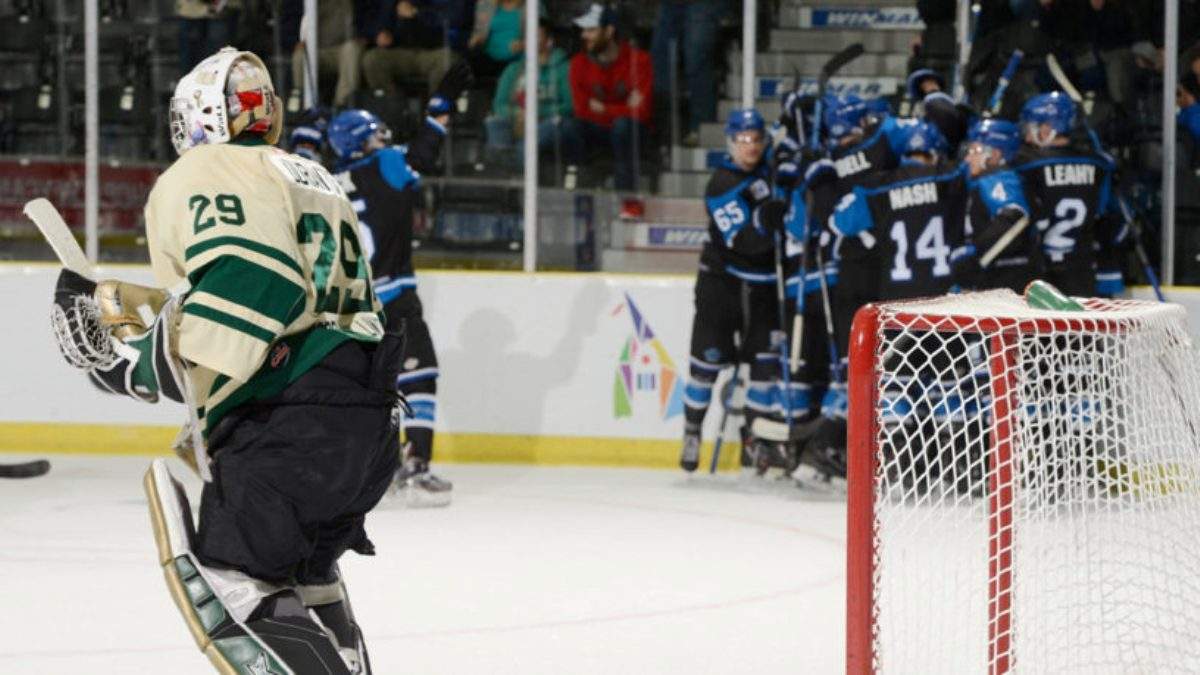 Cobourg, ON. - May 15 2017 - Game 5 - Cobourg Cougars vs. Penticton Vees during the 2017 RBC Cup at the Cobourg Community Centre in Cobourg, Ontario, Canada (Photo: Matthew Murnaghan/Hockey Canada Images).