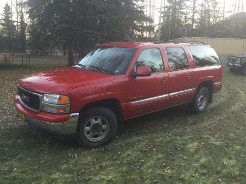 Body found in burned vehicle north of Squamish - image