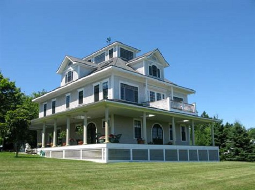 An oceanfront estate that has a view of the Bay of Fundy and St. Andrews harbour