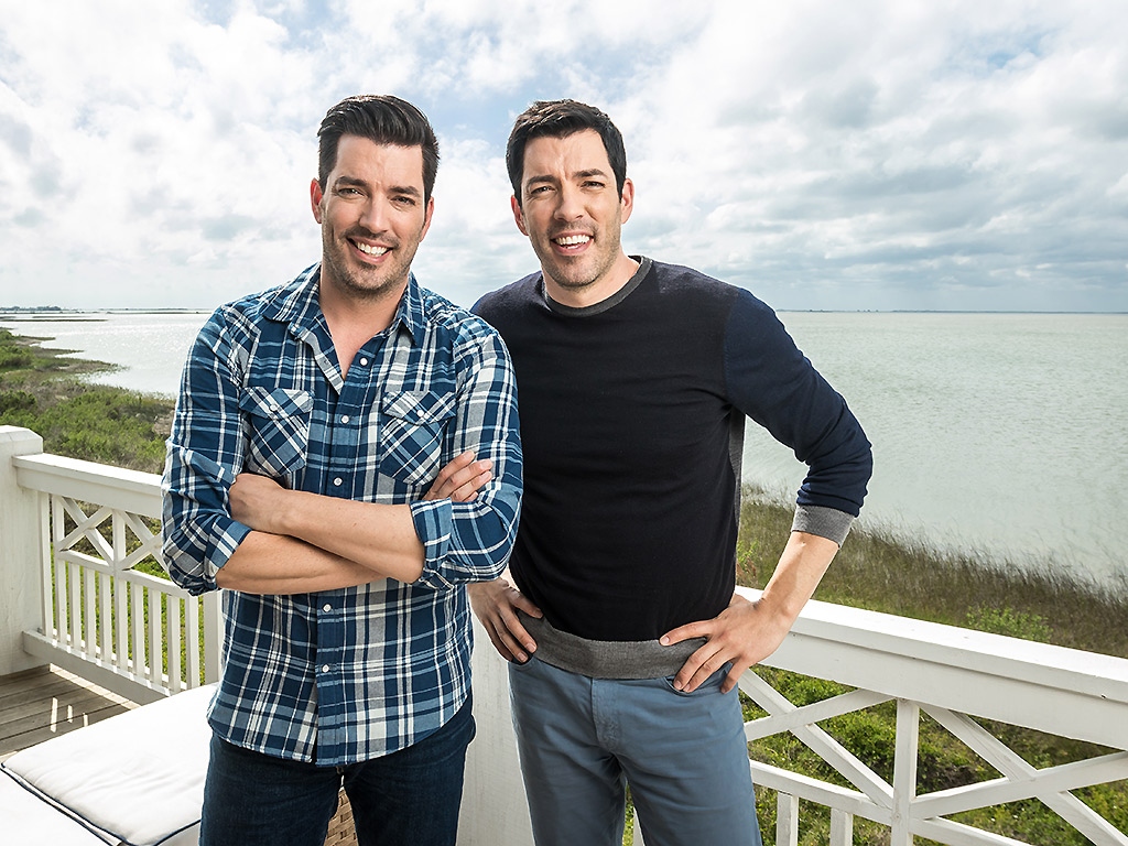 Jonathan Scott, Drew Scott for 'Brother vs. Brother' Season 5